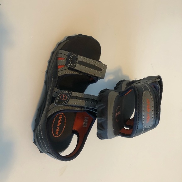Stride rite sandals kids size 12 worn 2 times - Picture 3 of 5